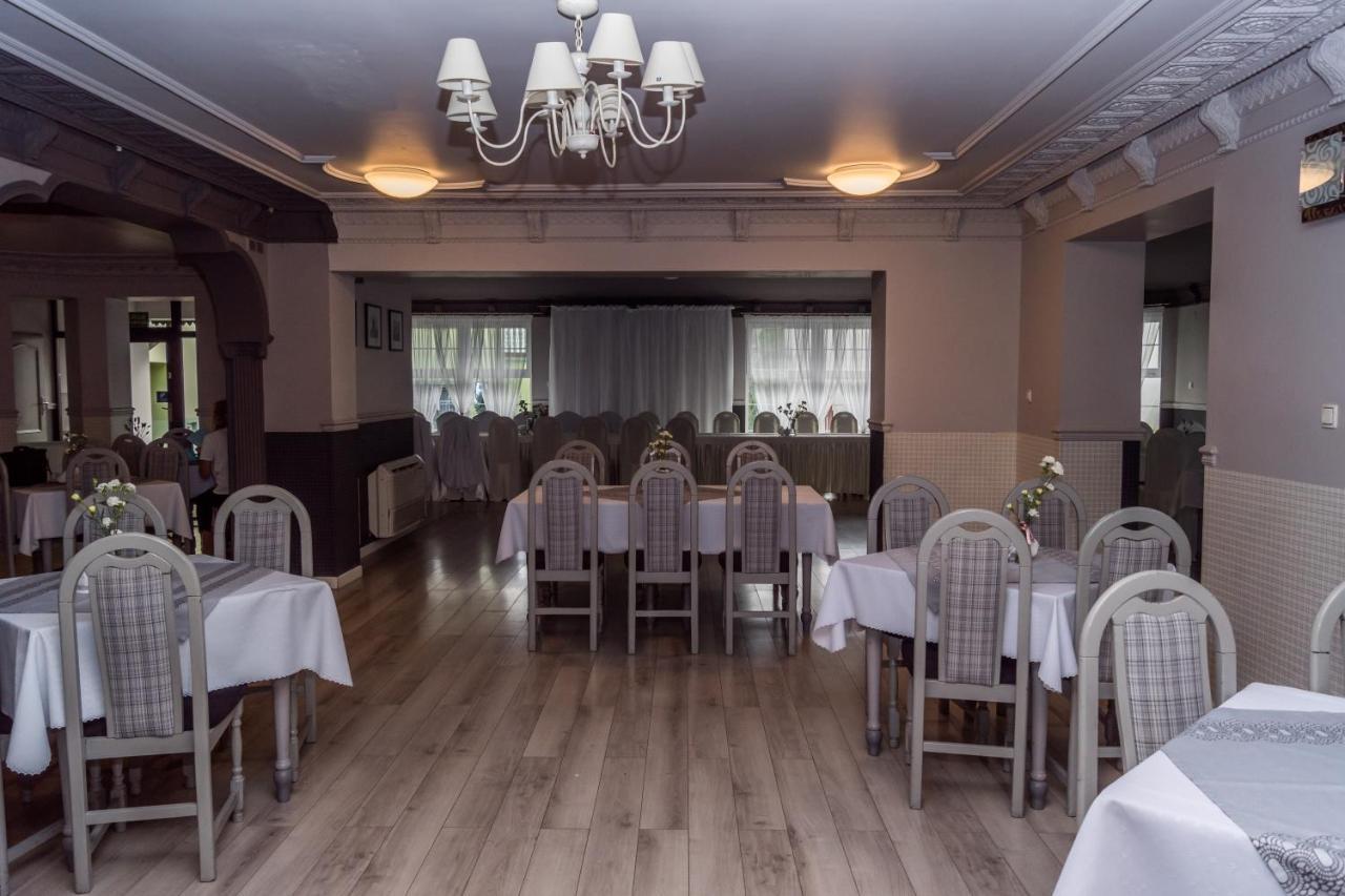 Dworek Zacisze Września Exterior foto